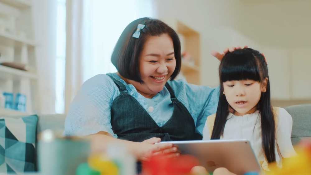 Tutor JR